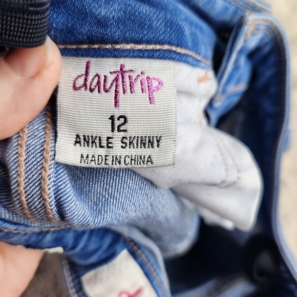 DAYTRIP Ankle Skinny Jeans - Picture 5 of 7